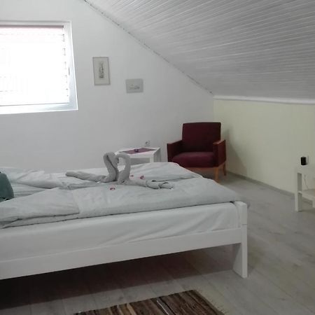 Apartment Dixy Belgrado Esterno foto